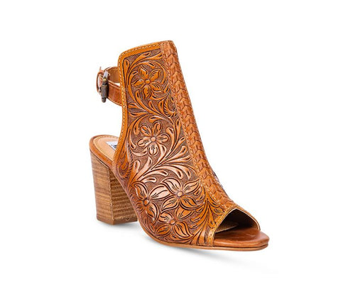 LEATHER CARVED HEELS (GO UP A SIZE)